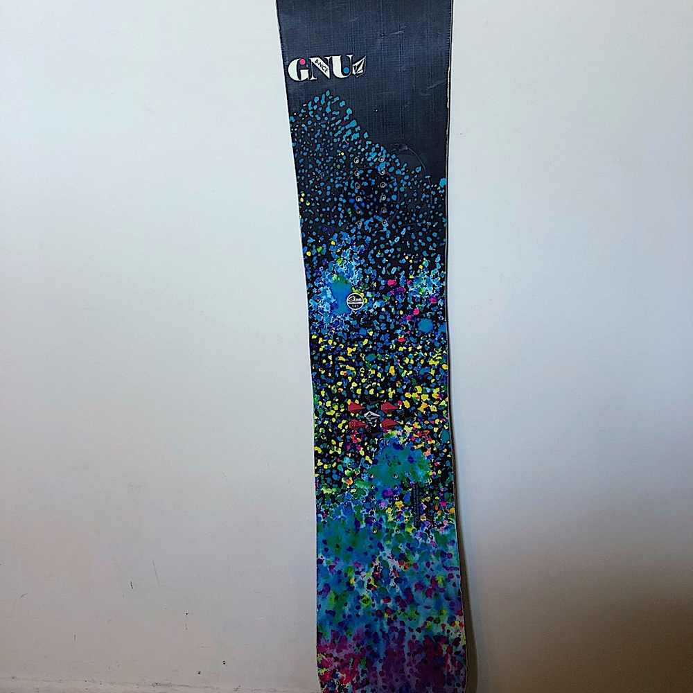 WOMEN’S SNOWBOARD - GNU - 145